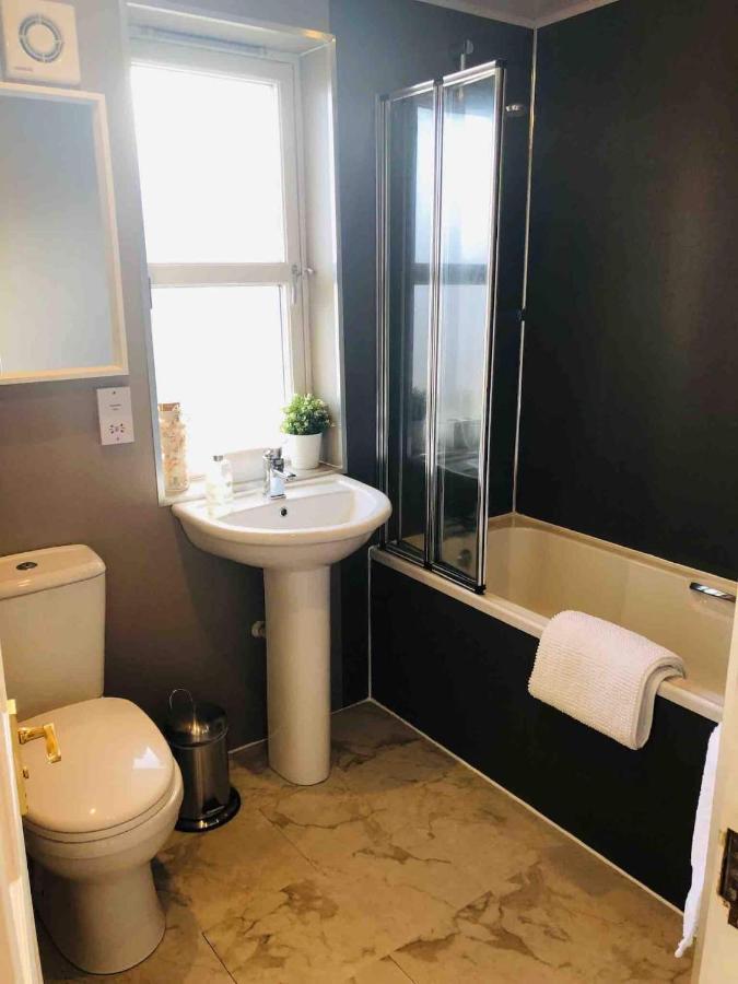 Two Bedroom House In Central Portree Ngoại thất bức ảnh